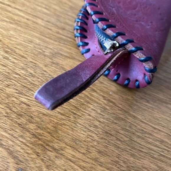 Vintage tooled Floral Coin Purse EUC. - Picture 6 of 7